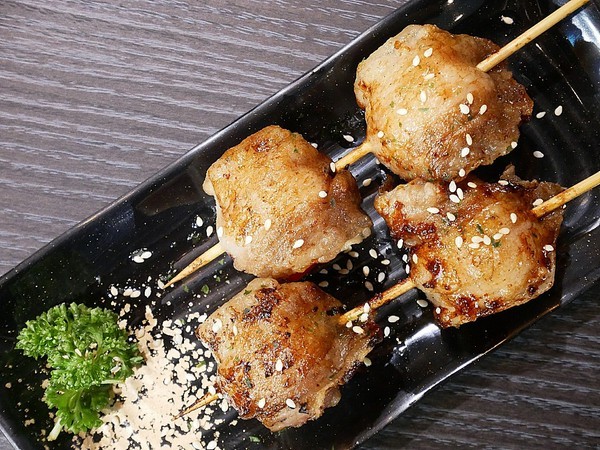 海神弄局beer&Seafood:海神弄局 beer&Seafood-台南海鮮燒烤 不管是下班還是週末 約三五好友一同來吃肉喝酒邊打鏢 就是要好好放鬆