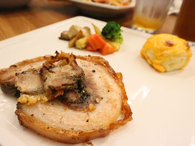 MEAT TIME歐式羅馬料理,超隱密圓環巷弄的異國美食,手工香料豬肉捲,烤雞帕尼尼,牛排/鮮蝦蛤蜊紅醬義大利麵