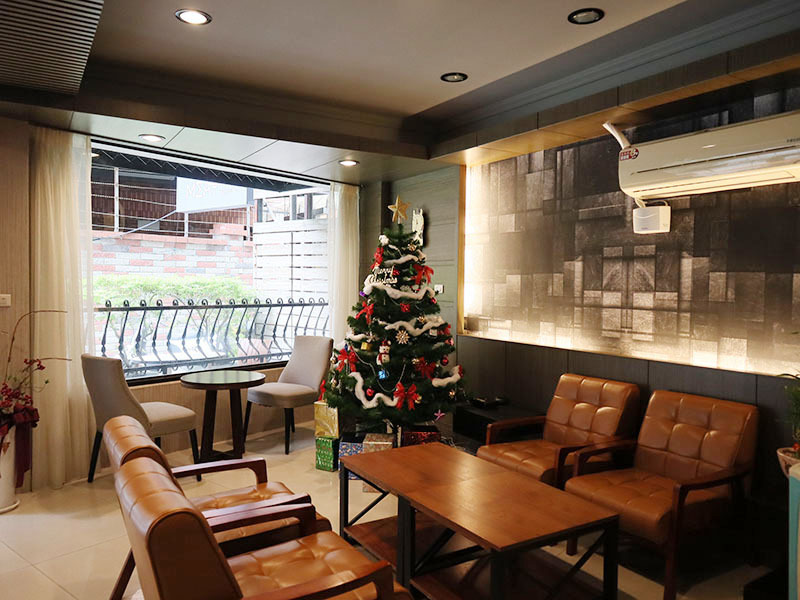 MEAT TIME歐式羅馬料理,超隱密圓環巷弄的異國美食,手工香料豬肉捲,烤雞帕尼尼,牛排/鮮蝦蛤蜊紅醬義大利麵