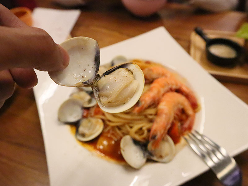 MEAT TIME歐式羅馬料理,超隱密圓環巷弄的異國美食,手工香料豬肉捲,烤雞帕尼尼,牛排/鮮蝦蛤蜊紅醬義大利麵