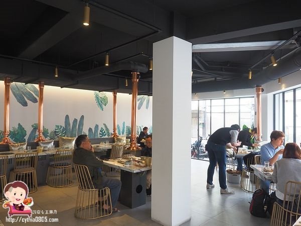 桃園中壢美食-GOGI GOGI 韓式燒肉-平日燒烤399元吃到飽,還有巨大火山排骨湯,在網美店吃燒烤好特別啊 (邀約) @民宿女王芽月-美食.旅遊.全台趴趴走