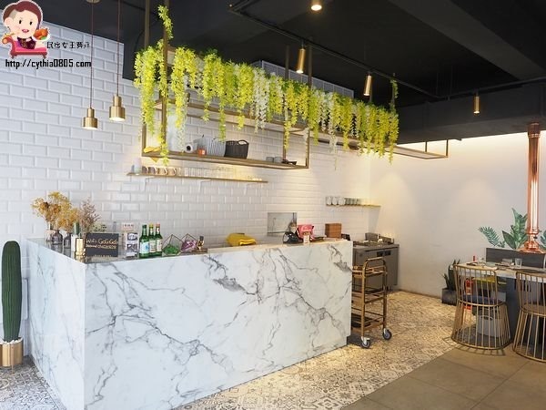 桃園中壢美食-GOGI GOGI 韓式燒肉-平日燒烤399元吃到飽,還有巨大火山排骨湯,在網美店吃燒烤好特別啊 (邀約) @民宿女王芽月-美食.旅遊.全台趴趴走