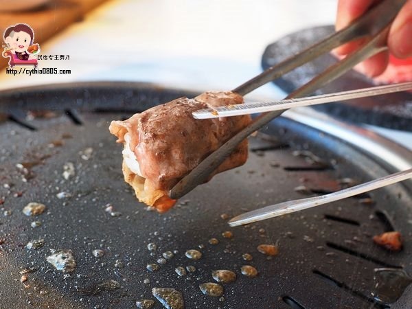 桃園中壢美食-GOGI GOGI 韓式燒肉-平日燒烤399元吃到飽,還有巨大火山排骨湯,在網美店吃燒烤好特別啊 (邀約) @民宿女王芽月-美食.旅遊.全台趴趴走