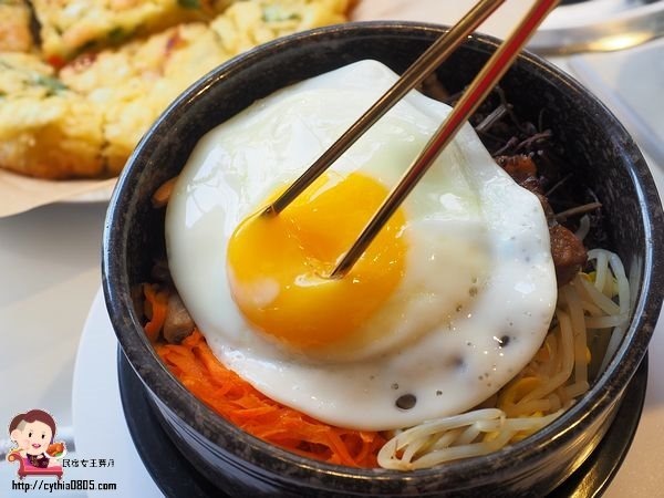 桃園中壢美食-GOGI GOGI 韓式燒肉-平日燒烤399元吃到飽,還有巨大火山排骨湯,在網美店吃燒烤好特別啊 (邀約) @民宿女王芽月-美食.旅遊.全台趴趴走