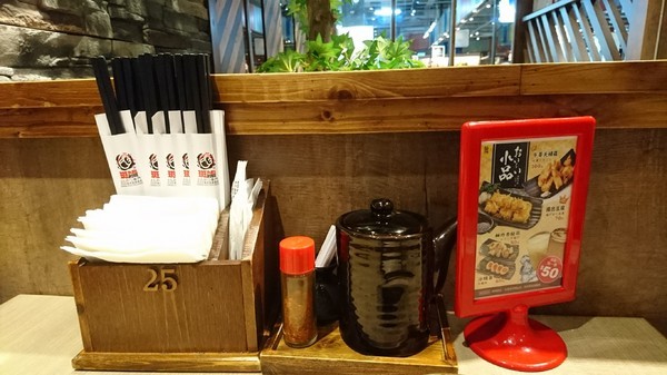 斑鳩的窩(民族店)：高雄~斑鳩的窩日式炸豬排 (民族店)~酥脆現炸豬排~平價實在的美味~