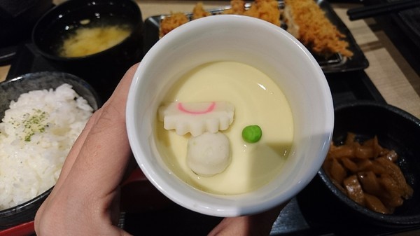 斑鳩的窩(民族店)：高雄~斑鳩的窩日式炸豬排 (民族店)~酥脆現炸豬排~平價實在的美味~