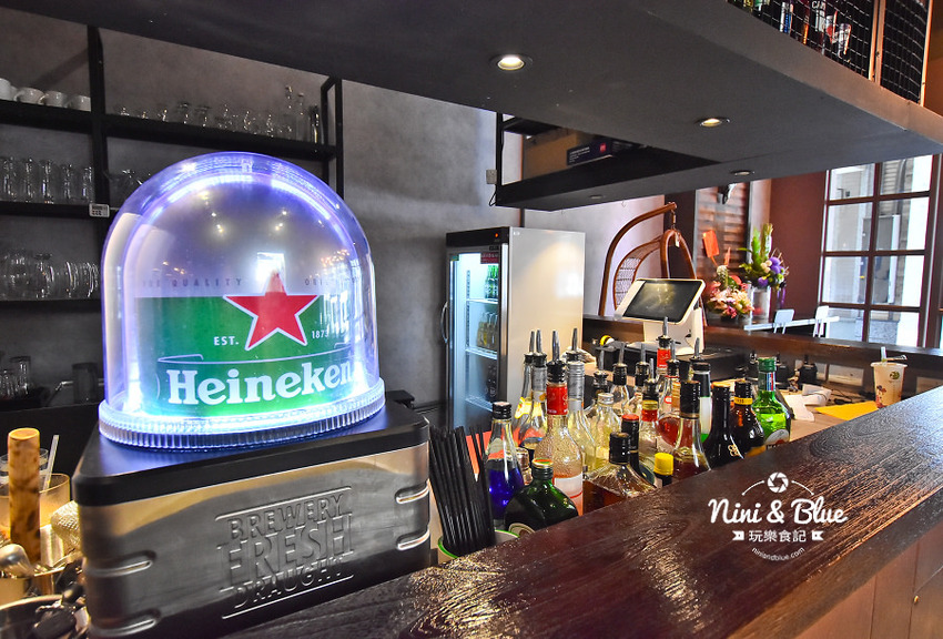 路上音樂餐酒館 中科店 唱歌 KTV PUB 啤酒05 路上音樂餐酒館 中科店 唱歌 KTV PUB 啤酒05