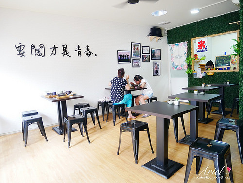 【台南美食】見雪 手作雪花冰 ❄ 天然水果✖濃郁雪花冰 ‖ 植生牆✖乾燥花 炎炎夏日清涼消暑❄美味又好拍