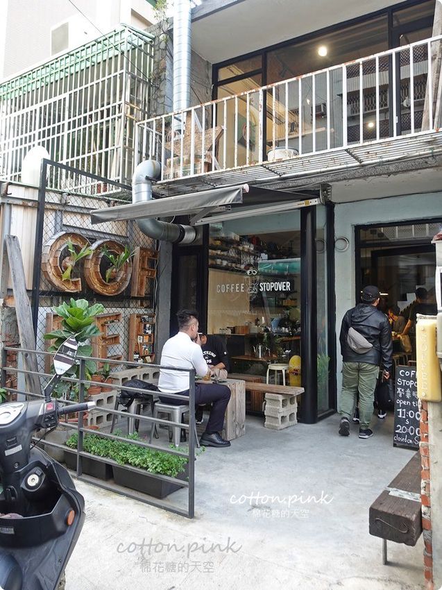 草悟道旁台中新商圈-模範市場週邊美食初整理，集傳統小吃與文青網美店於一身/鑫大略