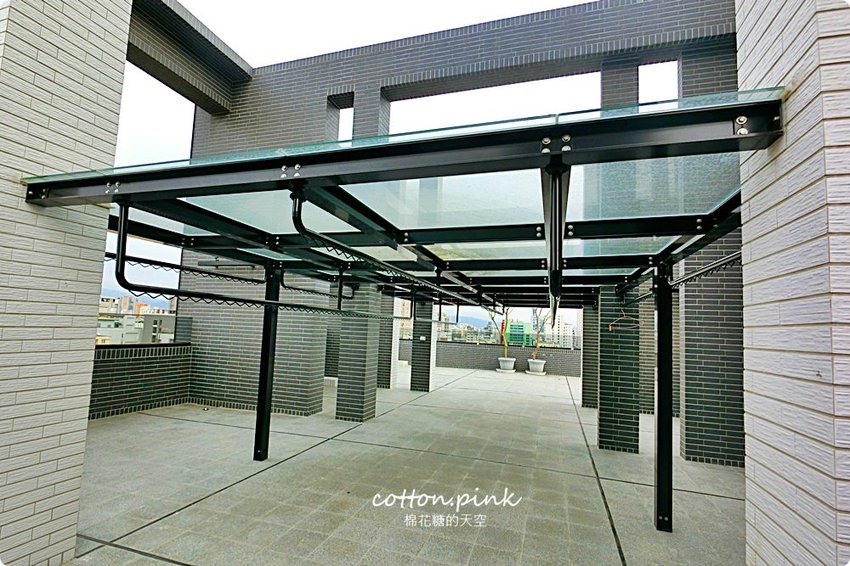 草悟道旁台中新商圈-模範市場週邊美食初整理，集傳統小吃與文青網美店於一身/鑫大略