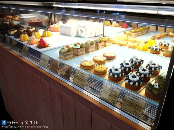 草悟道旁台中新商圈-模範市場週邊美食初整理，集傳統小吃與文青網美店於一身/鑫大略