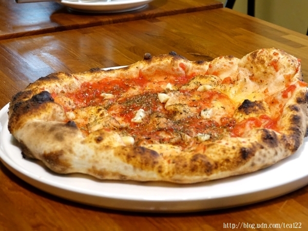 【台中.美食】不必去義大利就能享用近似拿坡里的PIZZA--Sorriso Pizzeria-微笑披薩(udn部落格粉絲專頁)