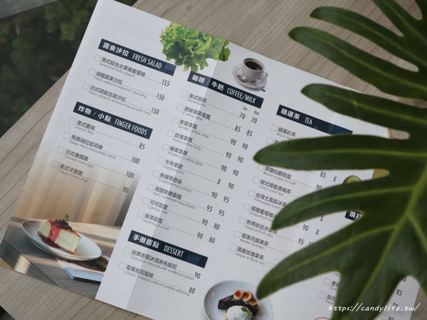 Hecho做咖啡Lite&Deli:台中美食│Hecho做咖啡Lite&Deli〃近中國醫藥大學,超美早午餐,挑高裝潢,網美必訪~