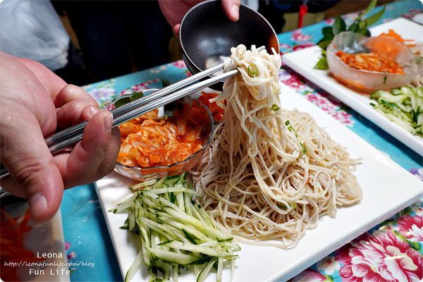 苗栗三義親子景點十六份人文茶館 勝興車站 擂茶 搗麻糬 榨苦茶油DSC00900.JPG