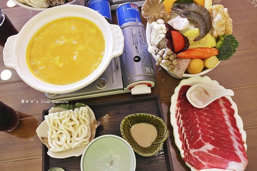 [台南東區火鍋]托斯卡尼艷陽下-每天限量又製作費工的回春膠原火鍋+香濃南瓜火鍋，健康養生又好吃~