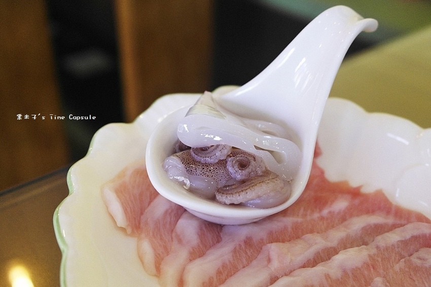 [台南東區火鍋]托斯卡尼艷陽下-每天限量又製作費工的回春膠原火鍋+香濃南瓜火鍋，健康養生又好吃~