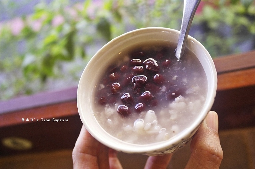 [台南東區火鍋]托斯卡尼艷陽下-每天限量又製作費工的回春膠原火鍋+香濃南瓜火鍋，健康養生又好吃~