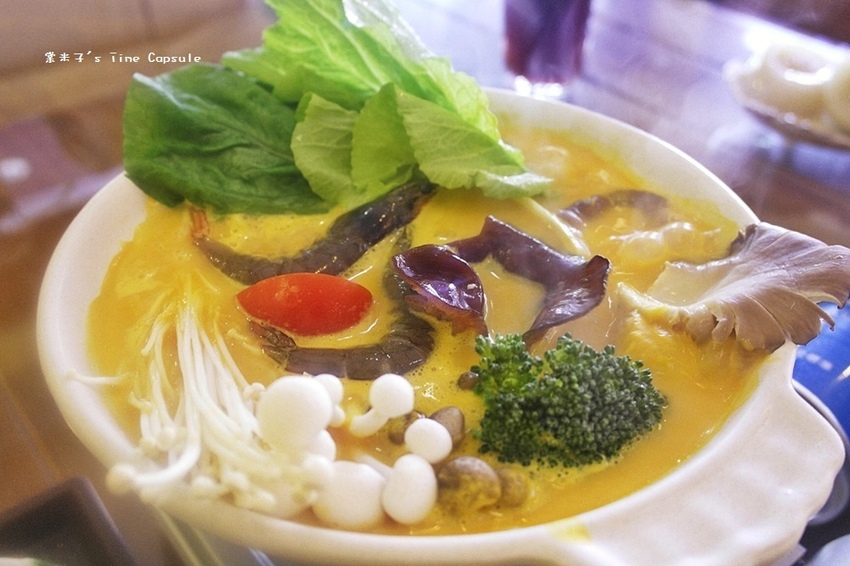 [台南東區火鍋]托斯卡尼艷陽下-每天限量又製作費工的回春膠原火鍋+香濃南瓜火鍋，健康養生又好吃~