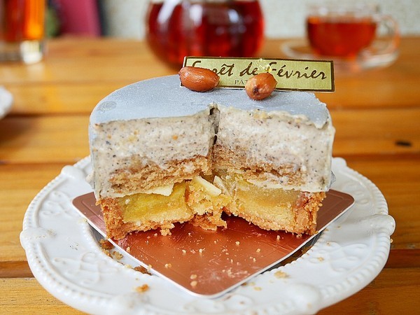 二月 • 森 烘焙工作室 forêt de février pâtisserie：二月 • 森 烘焙工作室 forêt de février pâtisserie-台中勤美巷弄隱藏甜點  甜點兼具設計感和美味  怎麼挑都不踩雷  不限時好自在