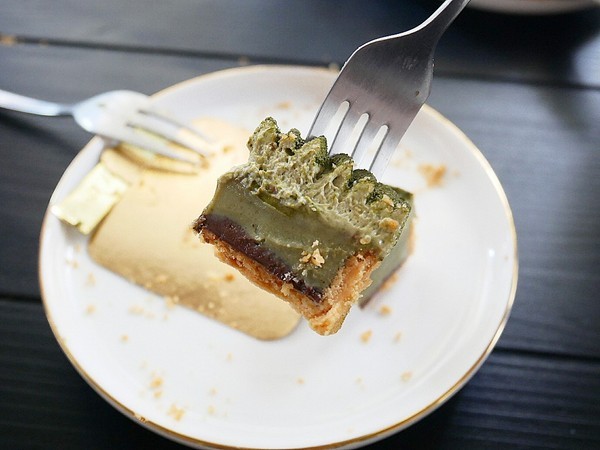 二月 • 森 烘焙工作室 forêt de février pâtisserie：二月 • 森 烘焙工作室 forêt de février pâtisserie-台中勤美巷弄隱藏甜點  甜點兼具設計感和美味  怎麼挑都不踩雷  不限時好自在