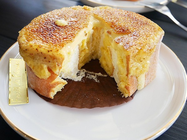 二月 • 森 烘焙工作室 forêt de février pâtisserie：二月 • 森 烘焙工作室 forêt de février pâtisserie-台中勤美巷弄隱藏甜點  甜點兼具設計感和美味  怎麼挑都不踩雷  不限時好自在