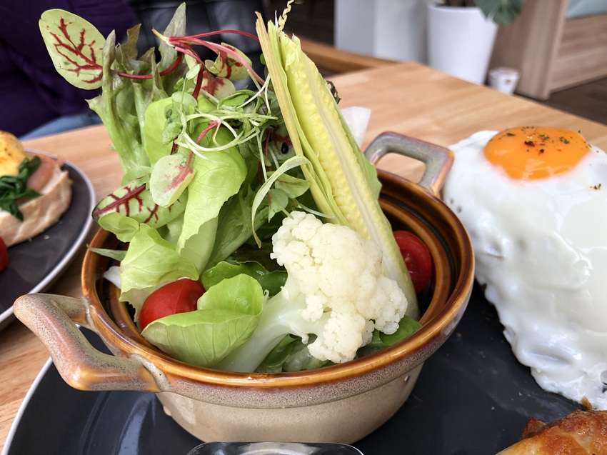 MUKO,MukoBrunch,我不是他媽媽,法式薄餅,蘋果肉桂,松露薯條,松露,焦糖奶茶,黑糖奶茶,氣泡飲,黑糖堅果優格,東門,早餐,IG