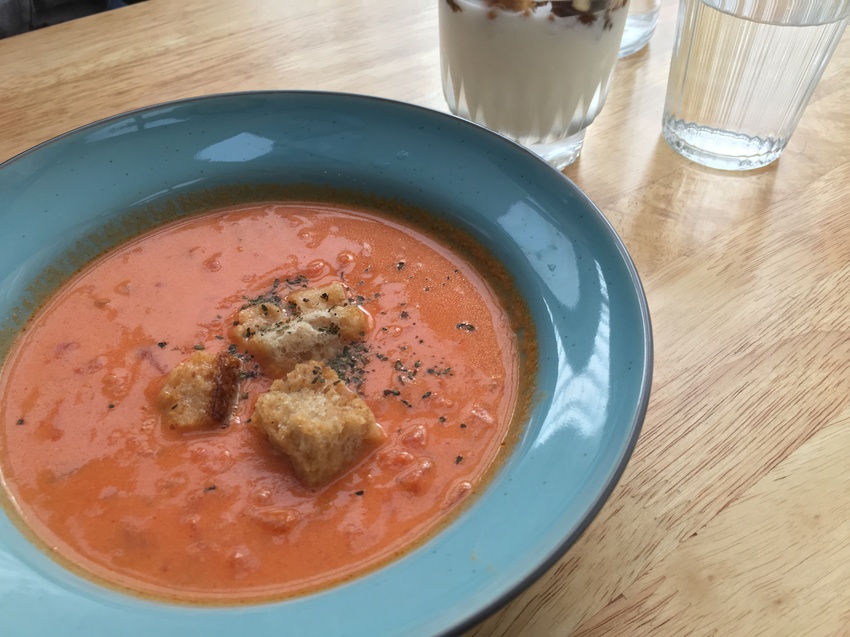 MUKO,MukoBrunch,我不是他媽媽,打卡熱點,玻璃屋,必吃早午餐,大安區早午餐,網美集散地,多士,抹茶歐蕾,韓系,打卡,拍照,IG