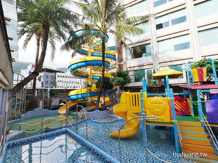 宜蘭礁溪雪山溫泉會館,旋轉式溜滑梯超好玩,設施完備的親子飯店 宜蘭礁溪雪山溫泉會館,旋轉式溜滑梯超好玩,設施完備的親子飯店