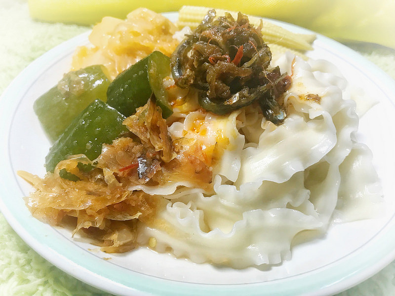 ♚料理小幫手♚遇泡菜。宅配團購小菜。高纖維低卡。輕食開胃菜。柴魚小黃瓜。水果脆泡菜。小魚乾XO醬。刀削Q捲麵。這樣加點味,零廚藝少女也可以變出一桌好菜