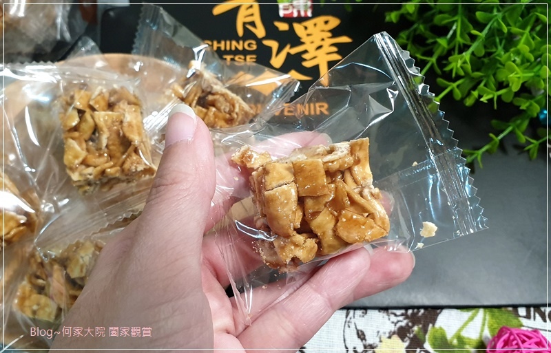 台東必買伴手禮推薦 青澤食品(琪瑪酥+鹹蛋黃牛軋餅+醬心起酥片) 08.jpg