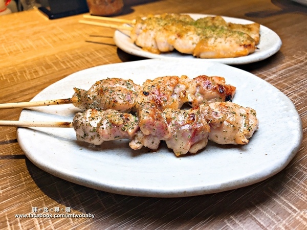 新串New Trend:【捷運美食】新串 New Trend 居酒屋兼具酒吧的特色餐酒館 充滿巧思且細緻的美食 每一口都是極致的味蕾表現!捷運忠孝敦化站