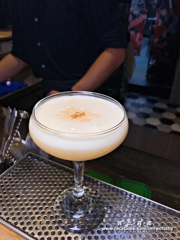 新串New Trend:【捷運美食】新串 New Trend 居酒屋兼具酒吧的特色餐酒館 充滿巧思且細緻的美食 每一口都是極致的味蕾表現!捷運忠孝敦化站