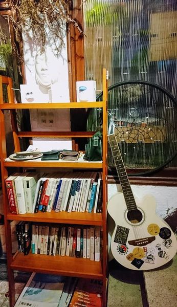 41991575_2060385937326418_6057851466050174976_n