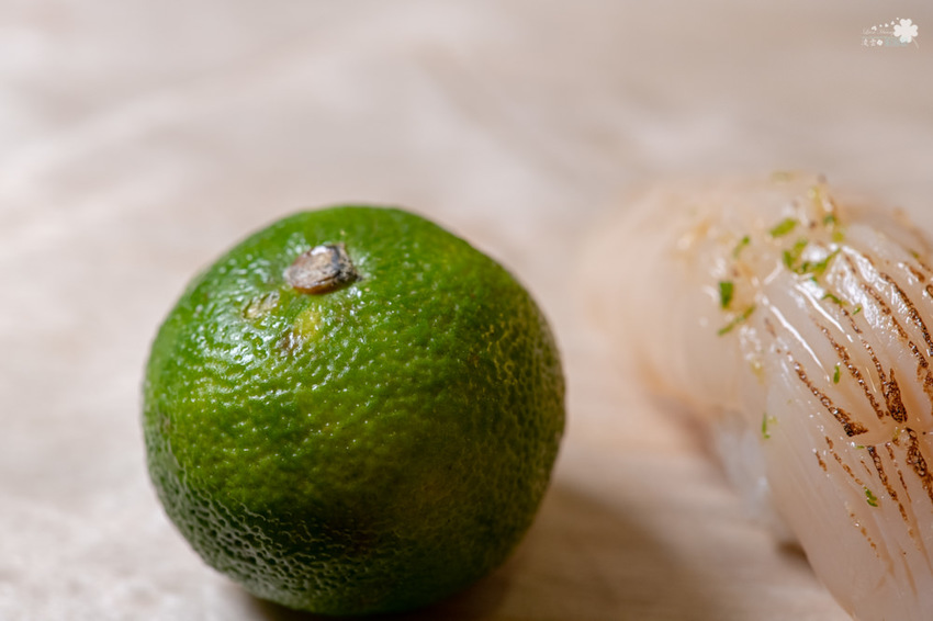 中壢美食推薦》坐著做。初陣壽司 - 高級的食材 平價的消費 隱身在影城內的日式料理 - 時空幻境 凌雲江海清