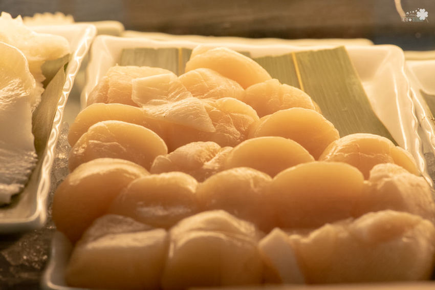 中壢美食推薦》坐著做。初陣壽司 - 高級的食材 平價的消費 隱身在影城內的日式料理 - 時空幻境 凌雲江海清