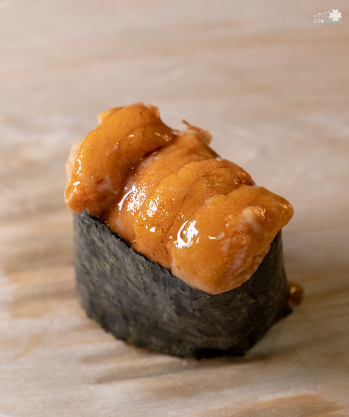 中壢美食推薦》坐著做。初陣壽司 - 高級的食材 平價的消費 隱身在影城內的日式料理 - 時空幻境 凌雲江海清