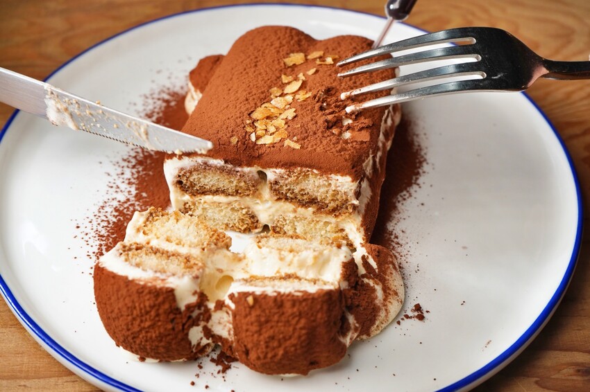 台中市西區擁有義法料理深厚底蘊,必點招牌海鮮燉飯、提拉米蘇,台中西區近勤美、審計新村與草悟道