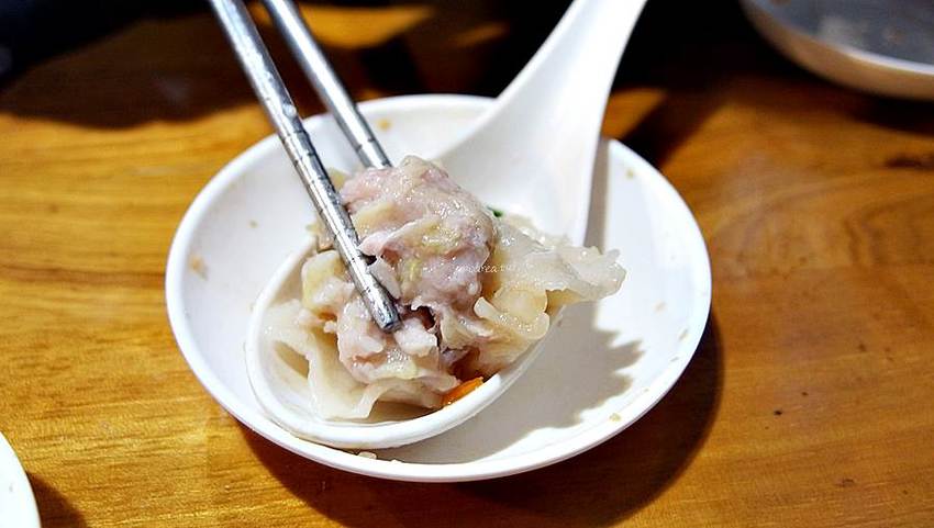 皇宸饌小籠湯包｜台中湯包推薦 滿滿湯汁的蟹黃小籠湯包 整隻鮮蝦蒸餃 還有新品蘆玉湯包 北平路美食 - 蘋果話日常