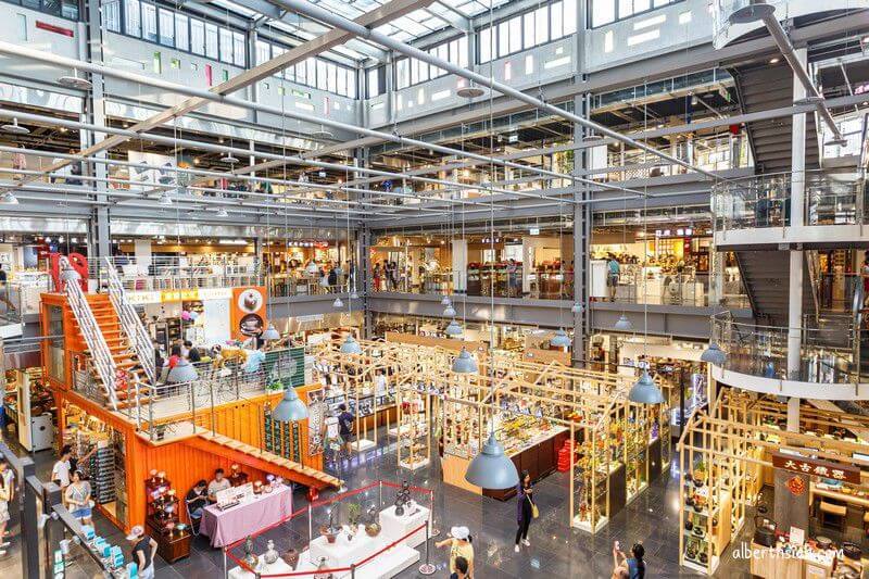 古早味刈包.肉燥飯鶯歌老街分店新開幕.讓美食前進鶯歌老街(桃園市美食名攤競賽超值美食獎得主)代表台灣美食精神的肉燥飯就是這碗令許多人魂縈夢牽的肉燥飯!!來鶯歌就是要吃這一味.不浮誇的簡單幸福