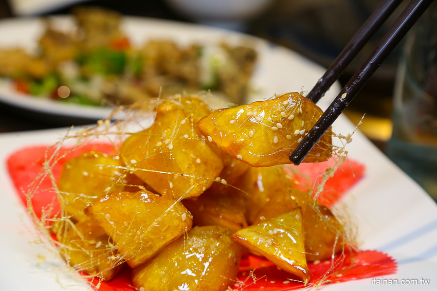 台南安平餐廳｜另類火鍋吃法!!『老廣粵-花雕雞創意坊』不用飛廣東也能吃的到正宗花雕雞一鍋三吃