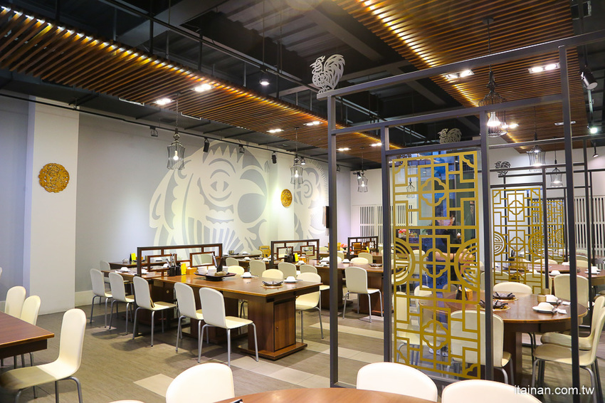 台南安平餐廳｜另類火鍋吃法!!『老廣粵-花雕雞創意坊』不用飛廣東也能吃的到正宗花雕雞一鍋三吃