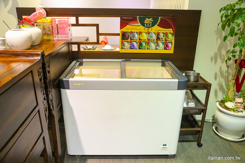 台南安平餐廳｜另類火鍋吃法!!『老廣粵-花雕雞創意坊』不用飛廣東也能吃的到正宗花雕雞一鍋三吃