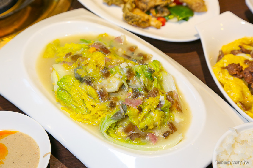 台南安平餐廳｜另類火鍋吃法!!『老廣粵-花雕雞創意坊』不用飛廣東也能吃的到正宗花雕雞一鍋三吃