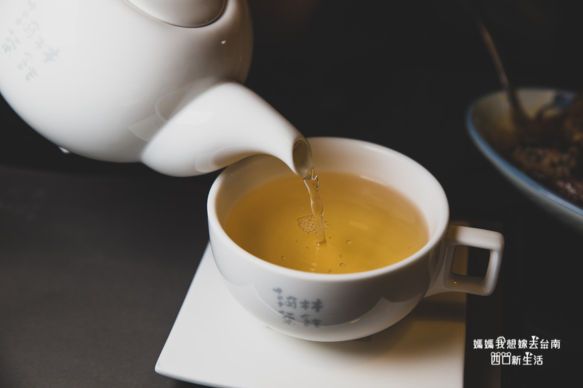 【台南美食】黑白珍奶創始店之翰林茶館,原來世界第一杯珍珠奶茶就誕生在台南! - 媽媽我想嫁去台南!四口新生活