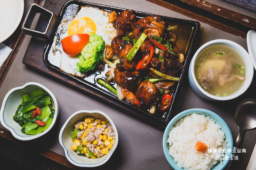 【台南美食】黑白珍奶創始店之翰林茶館,原來世界第一杯珍珠奶茶就誕生在台南! - 媽媽我想嫁去台南!四口新生活