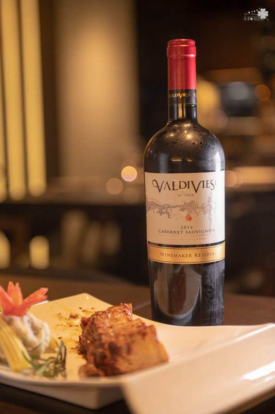 台北美食推薦》閑閑餐酒館 - 松山高質感餐酒館 美味微醺氣氛佳 - 時空幻境 凌雲江海清