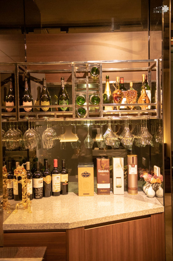 台北美食推薦》閑閑餐酒館 - 松山高質感餐酒館 美味微醺氣氛佳 - 時空幻境 凌雲江海清