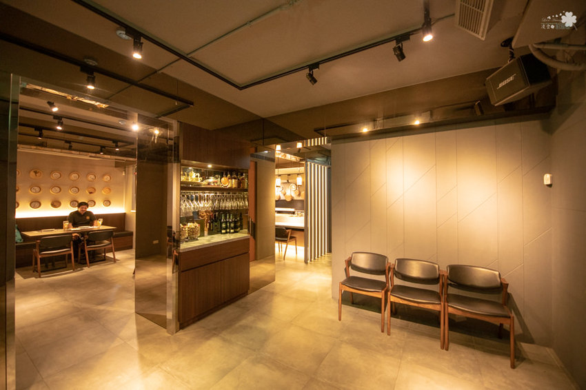 台北美食推薦》閑閑餐酒館 - 松山高質感餐酒館 美味微醺氣氛佳 - 時空幻境 凌雲江海清