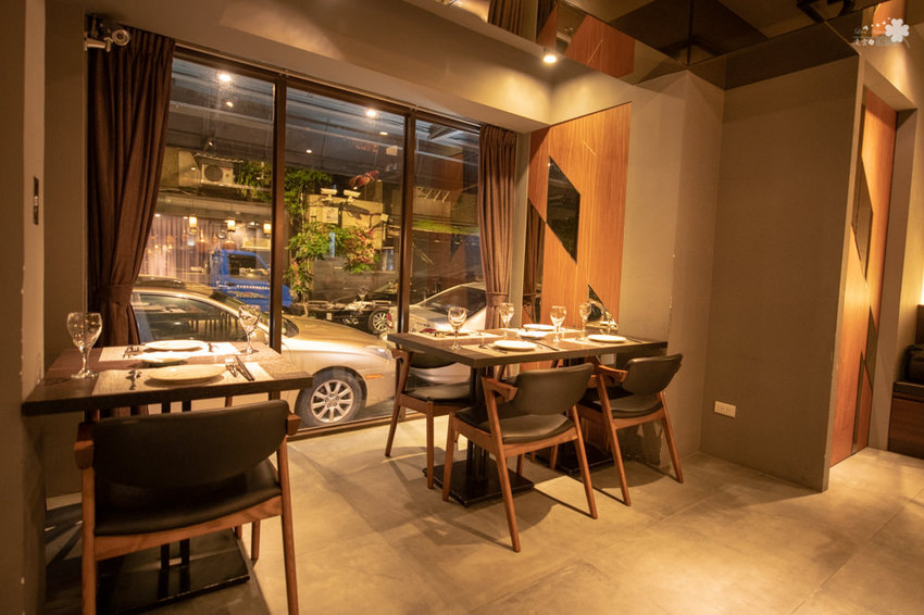 台北美食推薦》閑閑餐酒館 - 松山高質感餐酒館 美味微醺氣氛佳 - 時空幻境 凌雲江海清