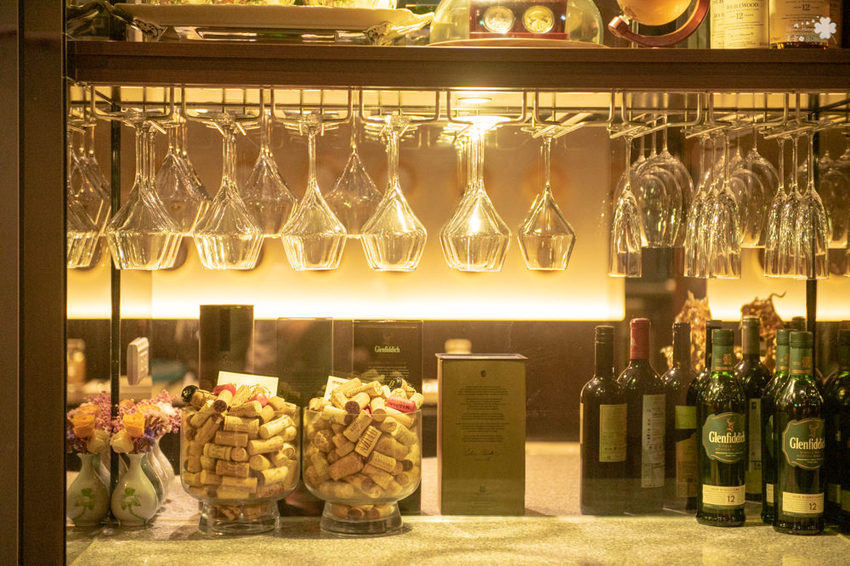 台北美食推薦》閑閑餐酒館 - 松山高質感餐酒館 美味微醺氣氛佳 - 時空幻境 凌雲江海清